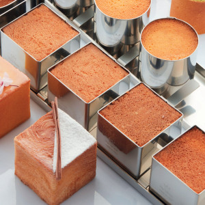 Attelage 5 mini moules cubiques pour croissant g&eacute;om&eacute;trique